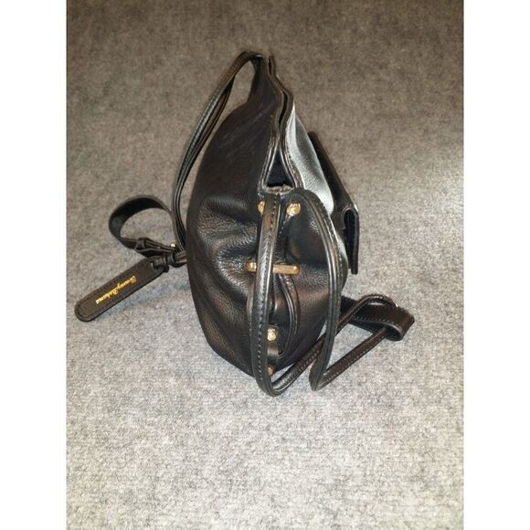 Tommy Bahama Crossbody Bag Black Leather Embroidered Gold Tone Embellish Boho - Picture 6 of 12